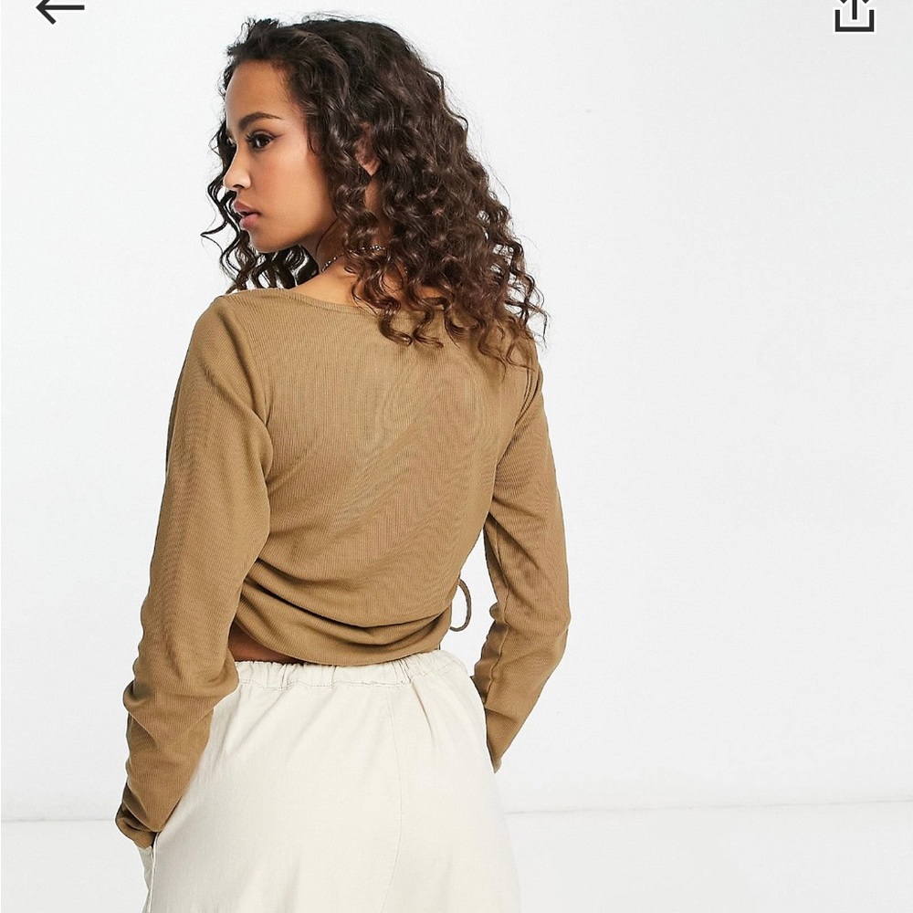 Side Runched Ribbed Top - Picture 2 of 3